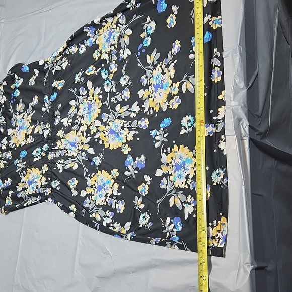 Costa Blanca Dress - Picture 2 of 8